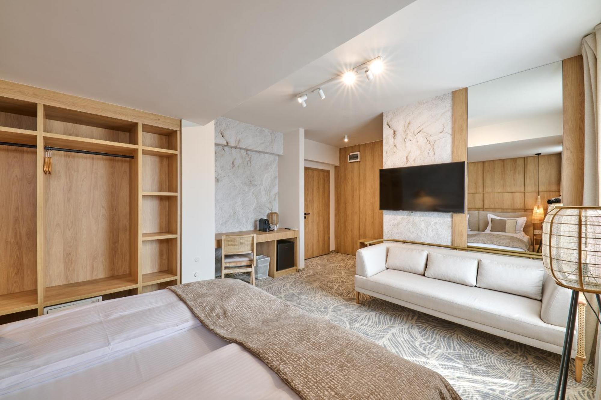 Hotel Serenity ทิมิชัวรา ภายนอก รูปภาพ