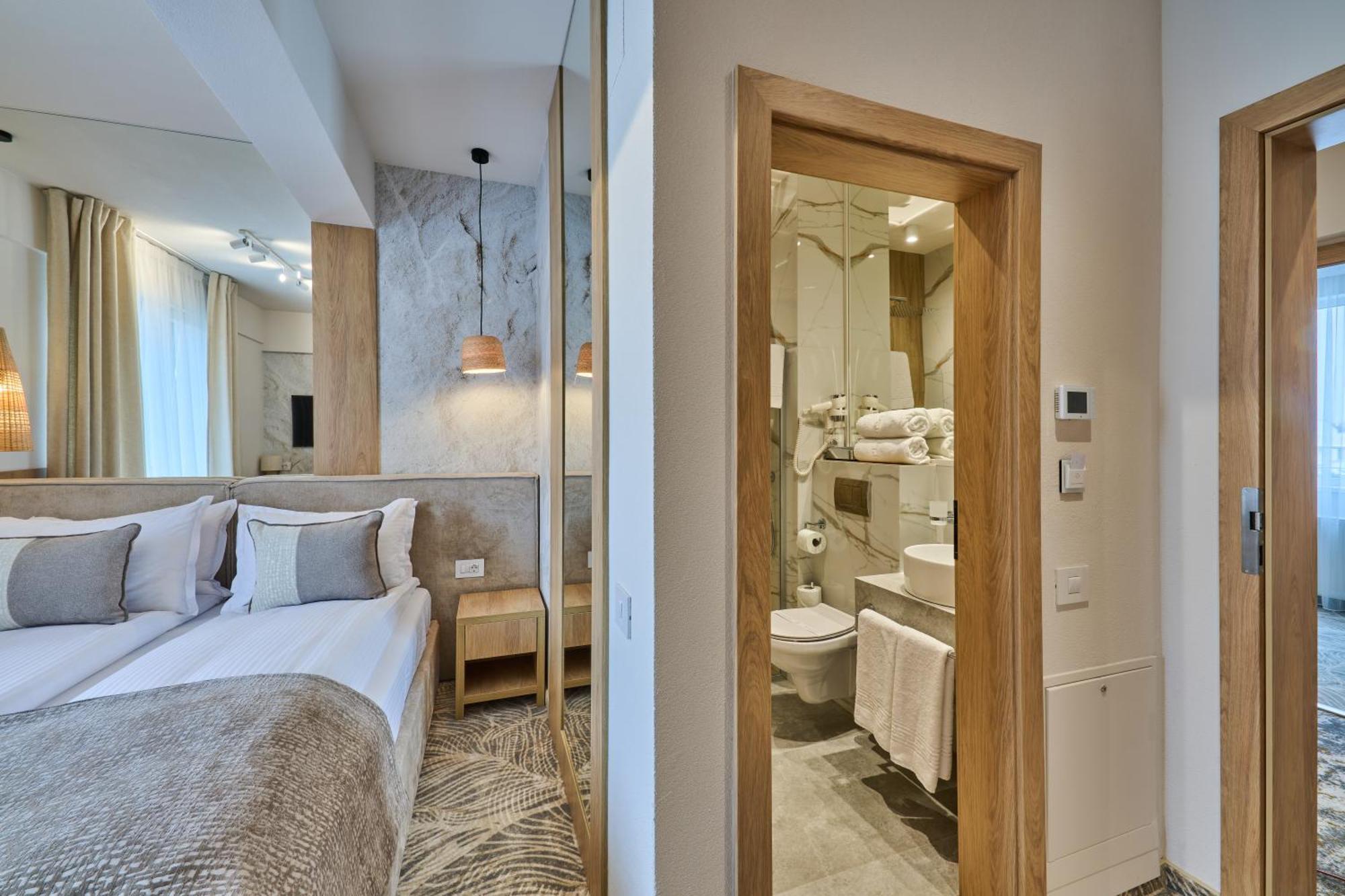 Hotel Serenity ทิมิชัวรา ภายนอก รูปภาพ